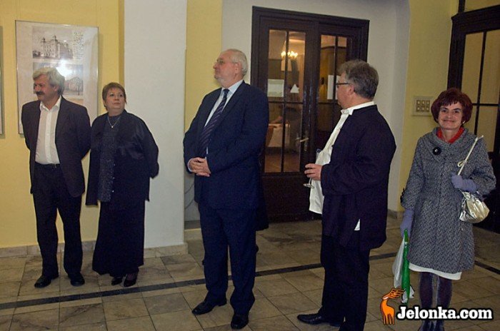 ogromny-teatr-w-nowej-galerii-23531