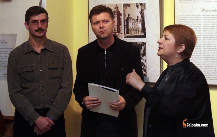 ogromny-teatr-w-nowej-galerii-23531