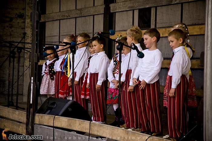 kolorowa-jesien-z-trojka-w-kowarach-23551