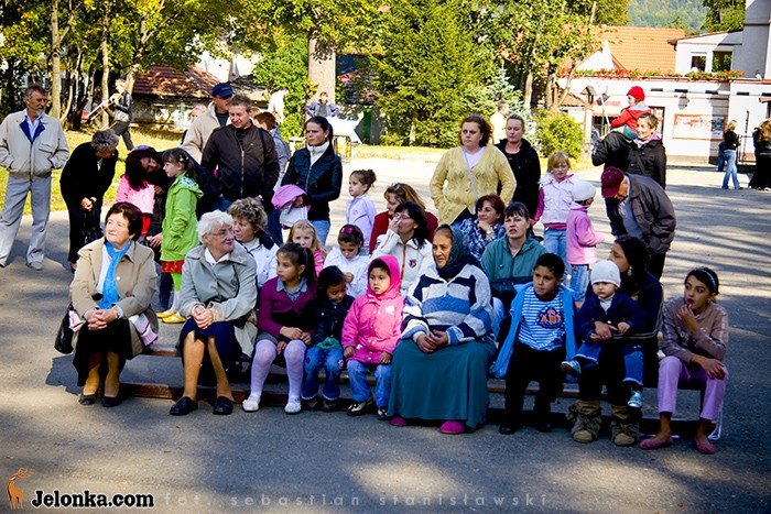 kolorowa-jesien-z-trojka-w-kowarach-23551
