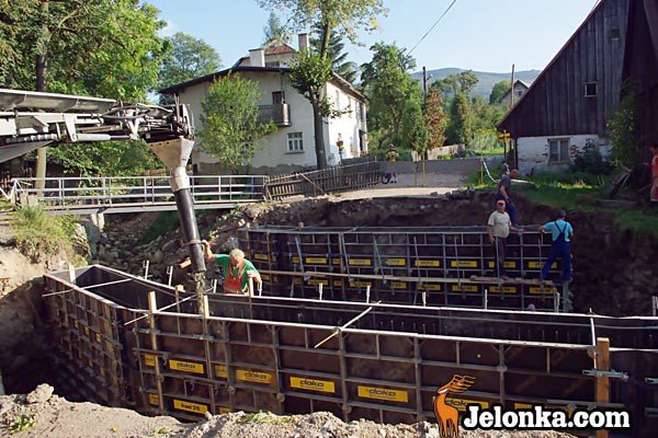 odbudowa-mostu-trwa-23568