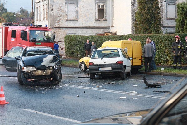 za-slisko-i-za-szybko-wypadek-na-wolnosci-23582