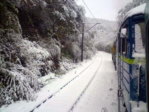 jelenia-gora-wrocaw-piec-i-po-godziny-23748