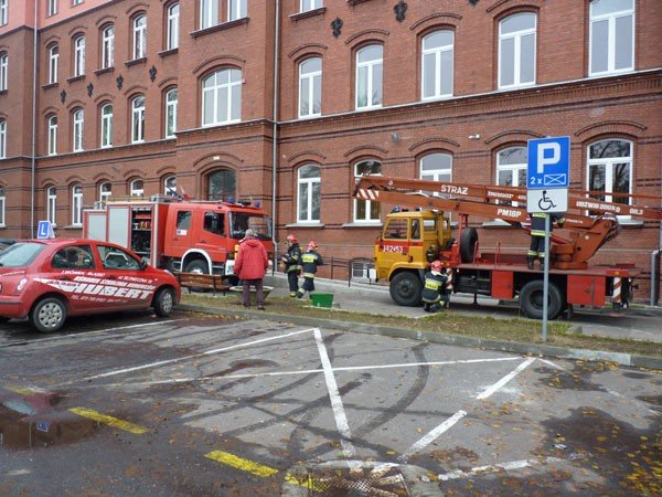 trzecie-pietro-w-ogniu-23814