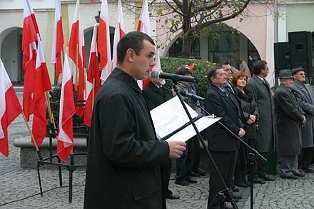 uroczyscie-przed-ratuszem-2389