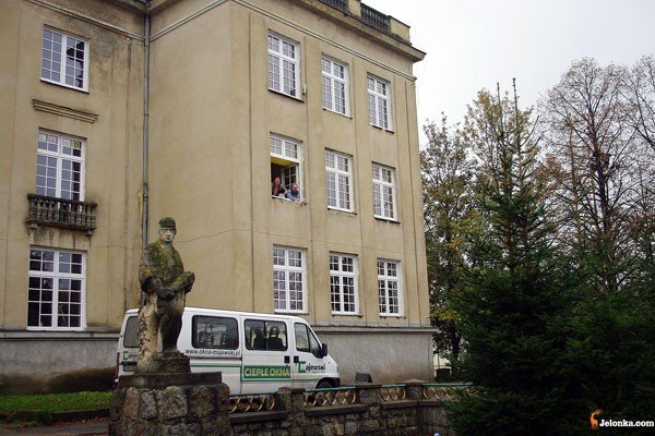 nowy-blask-pereki-socrealizmu-23987