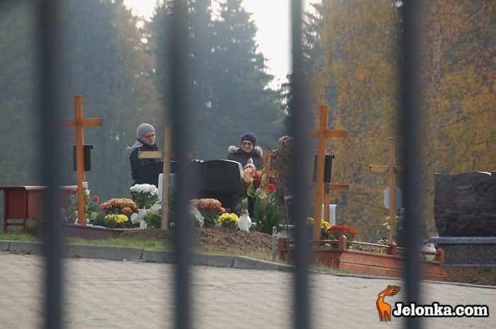 wieczne-odpoczywanie-na-wszystkich-swietych-24020