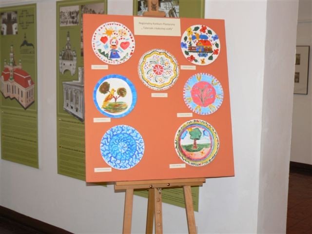 dziewczeta-gora-w-ludowej-sztuce-24060