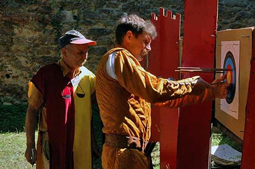 rycerze-opanowali-chojnik-2410
