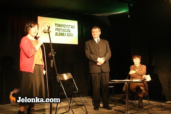 zyli-wsrod-nas-czy-trafia-na-szyldy-24104
