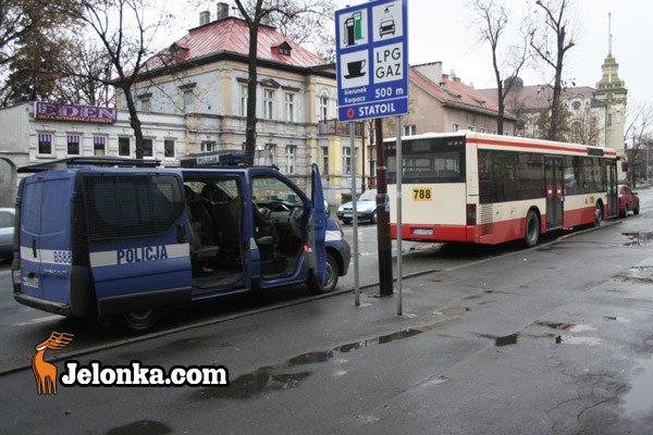 uderzy-w-autobus-bo-wpad-w-poslizg-24150