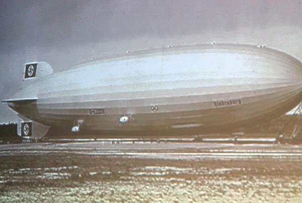 graf-zeppelin-wystartowa-z-ksiaznicy-karkonoskiej-24188