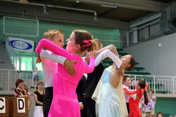 pozytywne-wibracje-w-tancu-2425