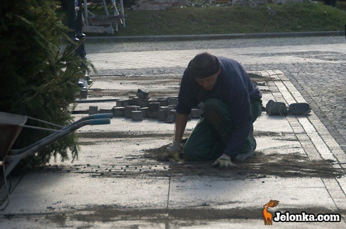 plac-piastowski-na-spoznionej-gwarancji-24354