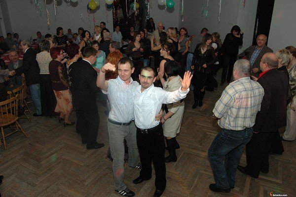 bawiac-sie-pomogli-potrzebujacym-24431