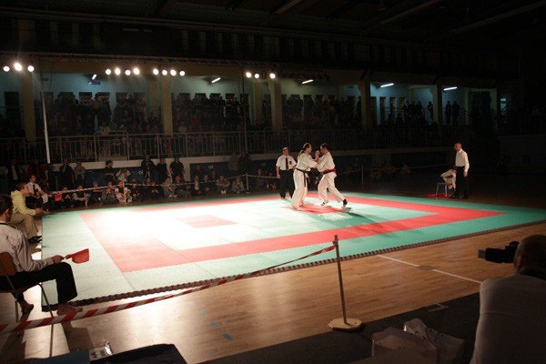 siedem-medali-jeleniogorskich-karatekow-24439