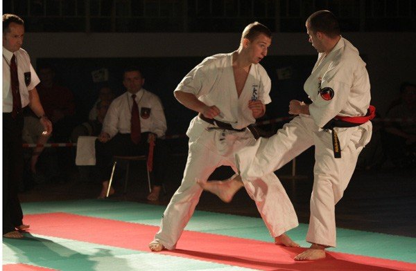 siedem-medali-jeleniogorskich-karatekow-24439