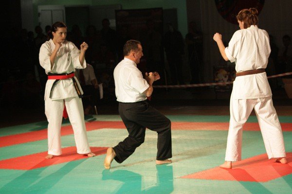 siedem-medali-jeleniogorskich-karatekow-24439