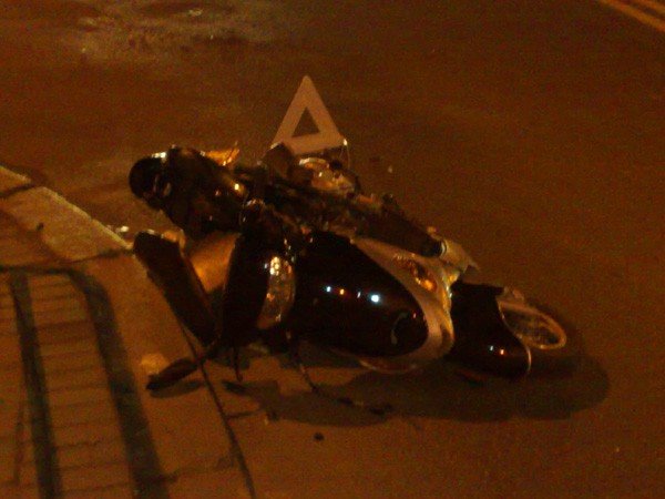 wypadek-koo-baszty-kierowca-skutera-w-szpitalu-24475