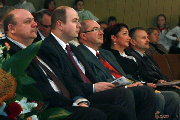 dostojna-czterdziestka-i-ubaw-po-pachy-24514