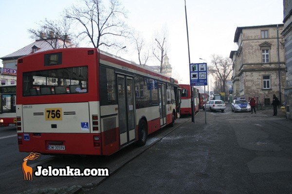 po-autobusowej-kraksie-uczniowie-w-szpitalu-24630