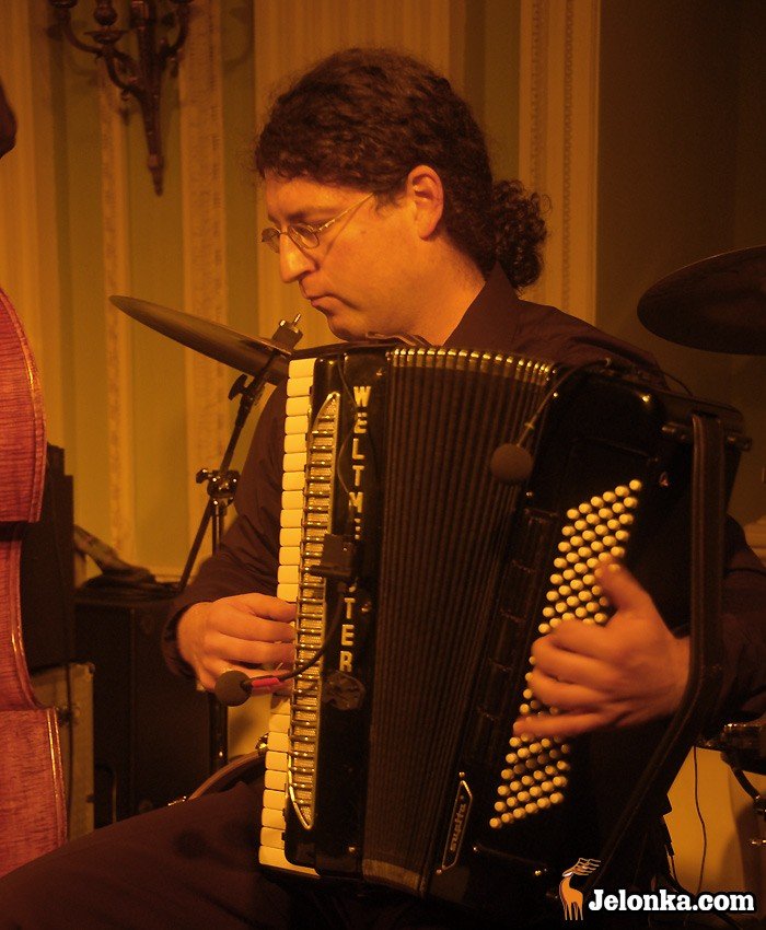 w-bekitnej-mikoajkowej-krainie-agodnosci-24687