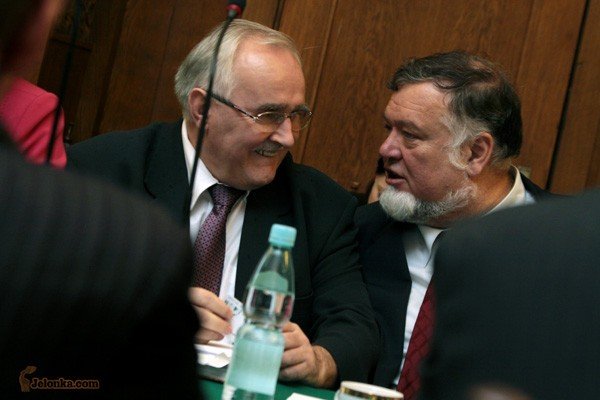 o-pieniadzach-z-ironia-i-pieprzeniem-24736