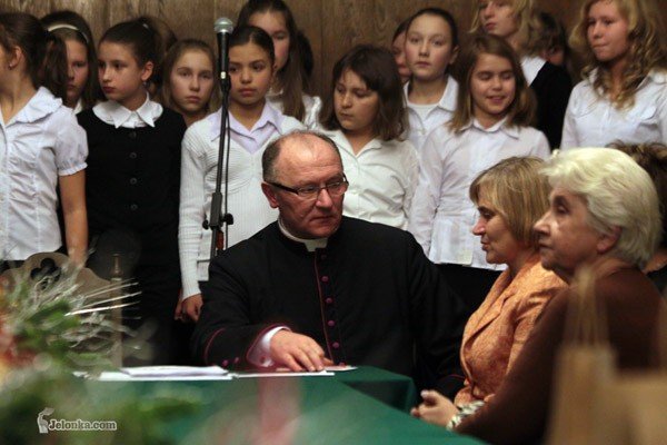 bogosawiony-miedzy-niewiastami-24916