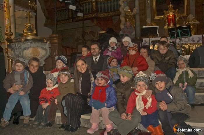 podzielili-sie-darami-i-muzyka-24919