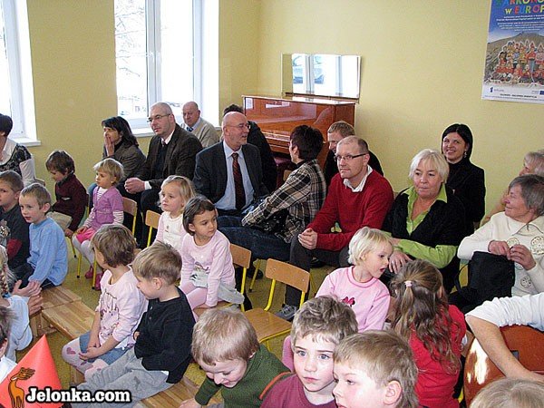 skrzaty-acza-maych-niemcow-i-polakow-25032