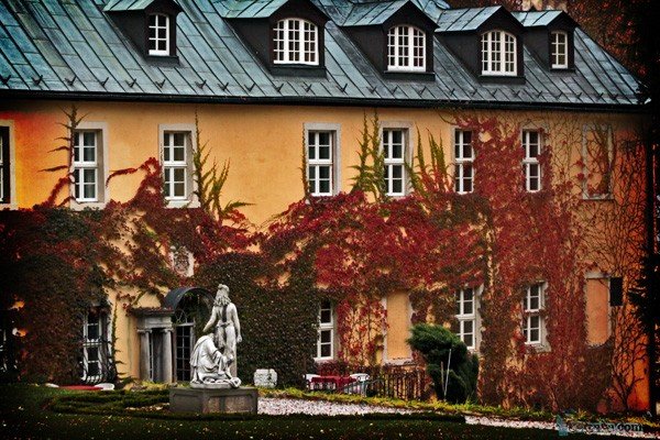 Pałac w Staniszowie – październik 2009