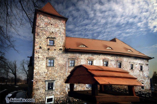 Dwór Czarne