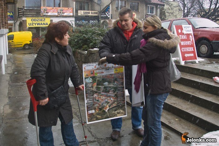 jelonka-rozdaje-kalendarze-25094