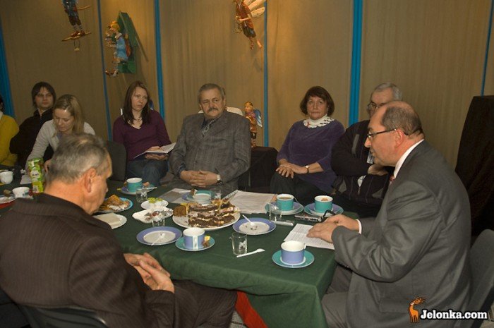 marzenia-i-szara-rzeczywistosc-pod-chojnikiem-25123