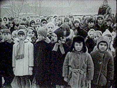 Kadry z dokumentu w dniu otwarcia szkoły – 21 stycznia 1966.