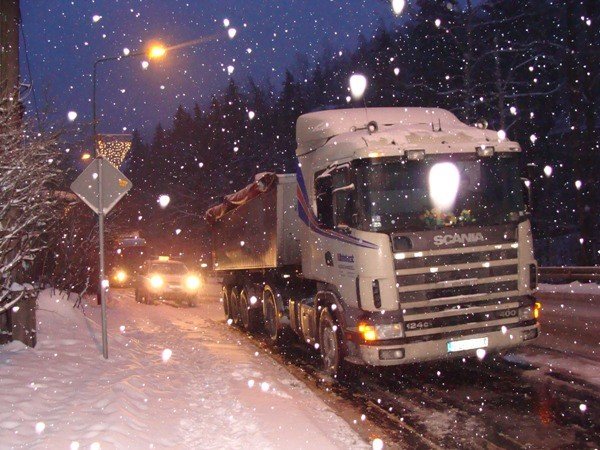 straszna-noc-na-drogach-dzien-nie-jest-lepszy-25273
