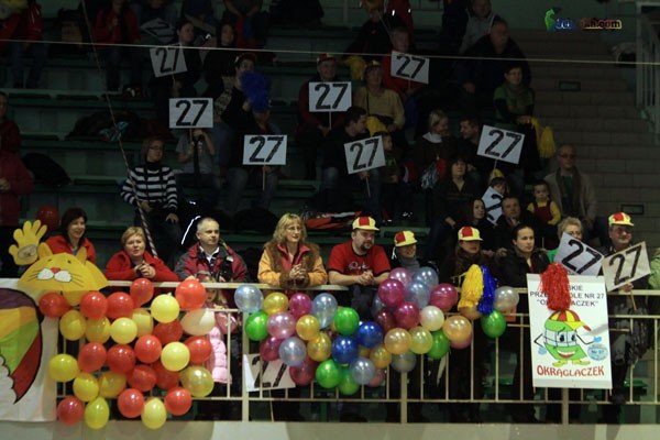 dorosli-o-pluszaki-dzieci-o-puchary-25278