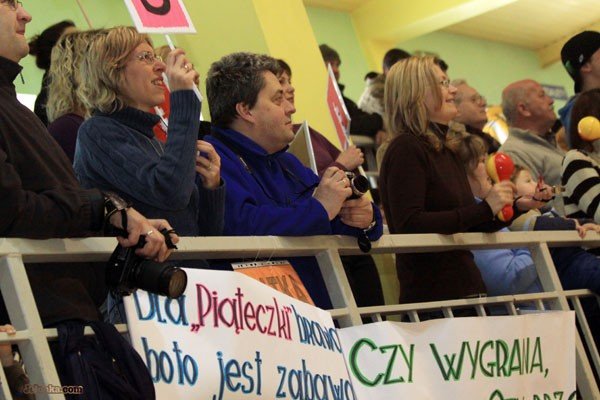 dorosli-o-pluszaki-dzieci-o-puchary-25278