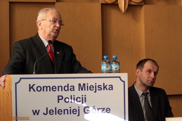 policjanci-nie-popadajcie-w-samozachwyt-25611