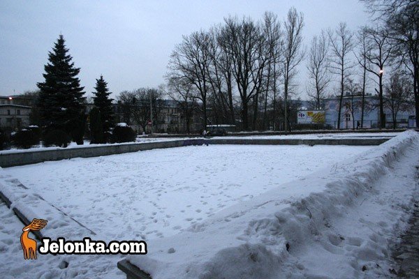 wyburza-fontanne-przy-ulicy-wolnosci-25615