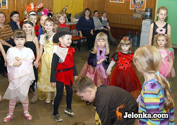 roztanczony-jelonek-w-rytmach-karnawau-video-25674