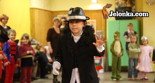 roztanczony-jelonek-w-rytmach-karnawau-video-25674