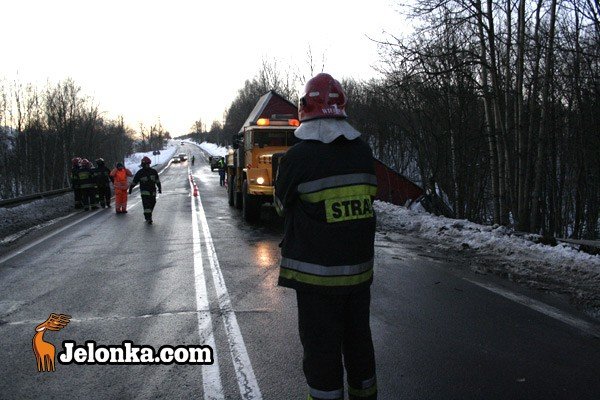 tir-w-rowie-horror-na-trzydziestce-25765