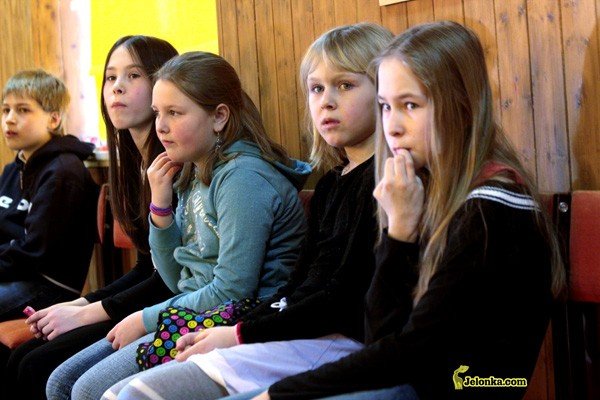 diabe-z-wiedzma-poszli-w-tan-25796