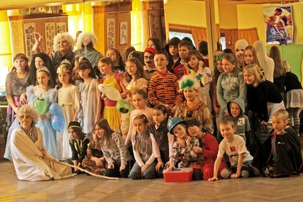 diabe-z-wiedzma-poszli-w-tan-25796