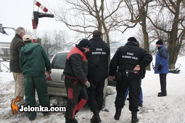 cudem-uniknea-smierci-pod-koami-pociagu-25880