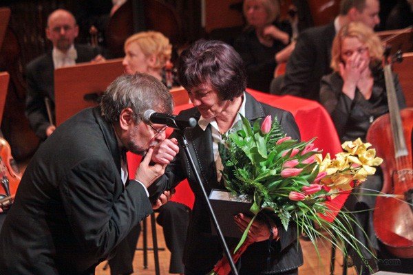chwaa-sztuce-w-filharmonii-25923