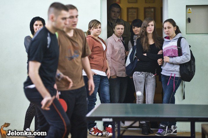 drugi-dzien-turnieju-tenisa-stoowego-licealistow-26013