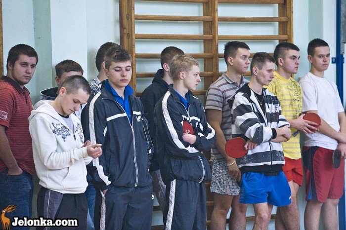 drugi-dzien-turnieju-tenisa-stoowego-licealistow-26013
