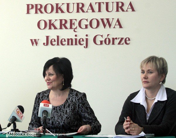 Teresa Łozińska–Fatyga, prokurator okręgowa, i jej zastępczyni Ewa Węglarowicz–Makowska.